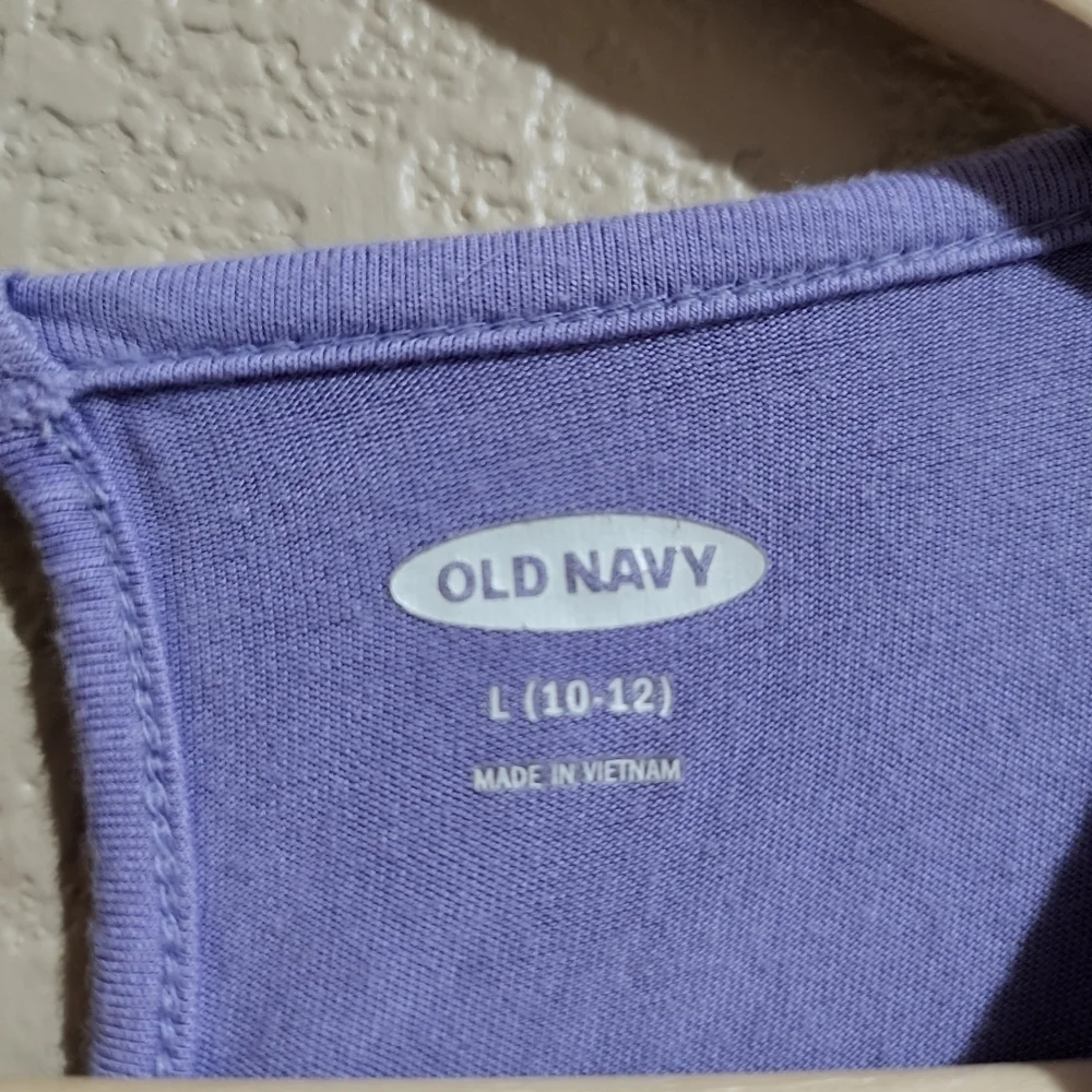 Old Navy flowy loose fit lilac purple top with lace detail Size L (10-12)